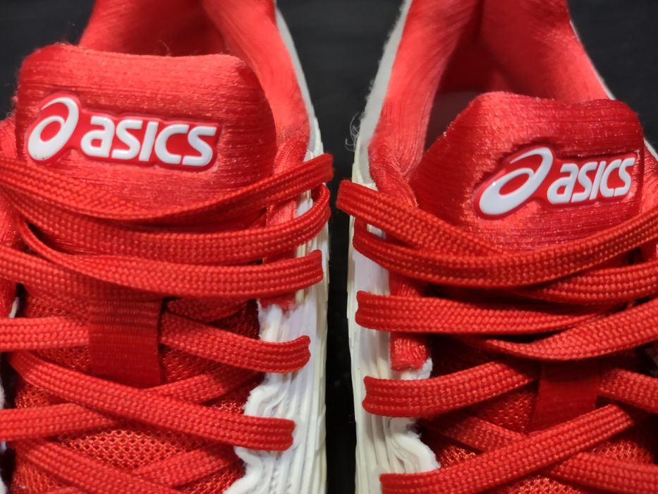 Buty sportowe damskie Asics 37,5(24 cm)