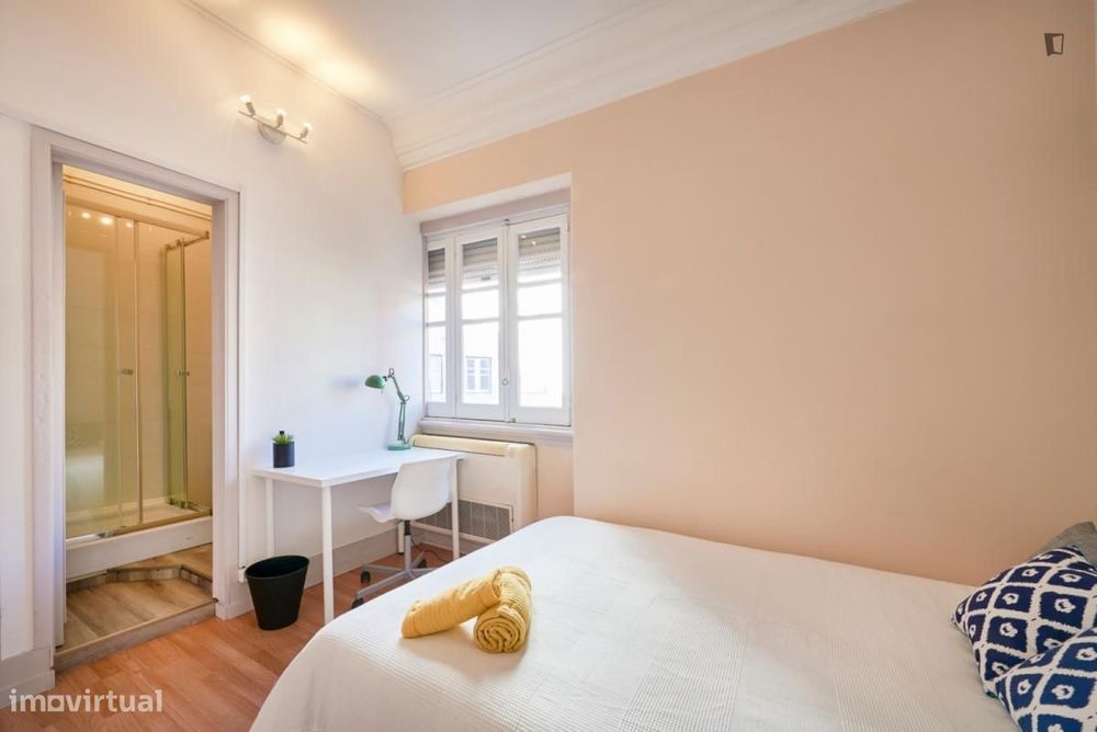 Quarto - localizado em Marquês de Pombal Lisbon