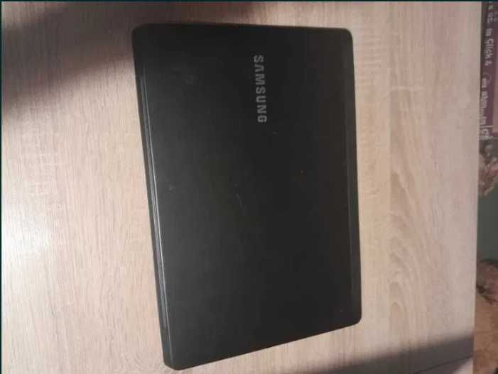 Laptop Samsung ATIV Book 5 NP530U4E
