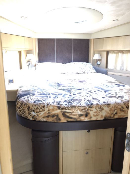 Яхта Princess 50