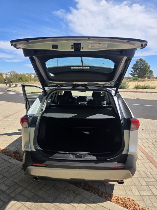 Toyota RAV4 2.5 HDF Comfort