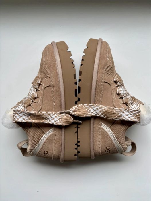 UGG lowmel tamanho 38