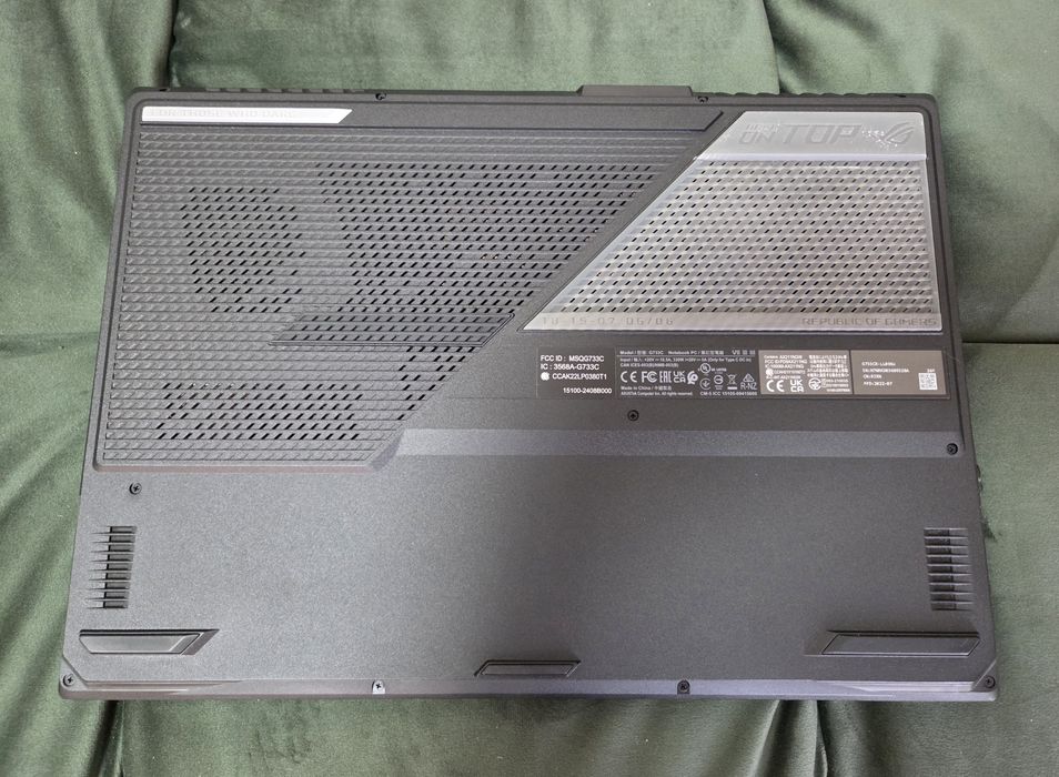 Ігровий ноутбук Asus ROG Strix Scar 17 SE G733C