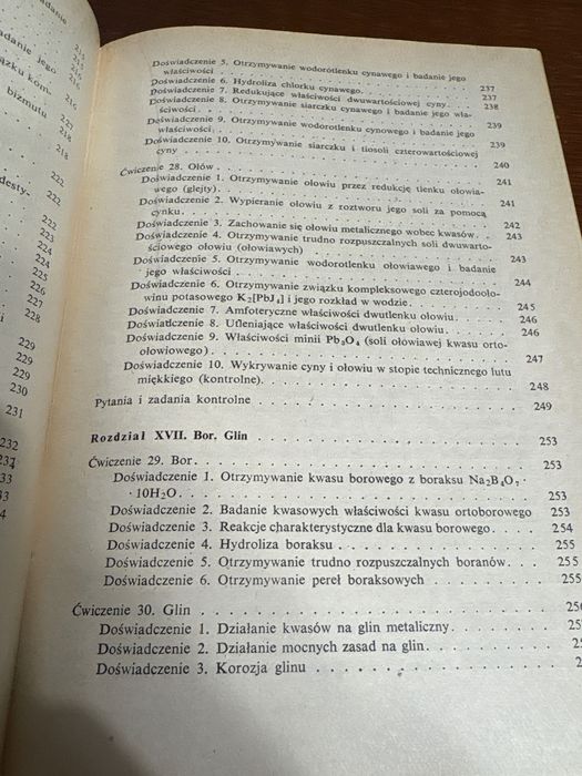 Ćwiczenia laborat. z chemii ogólnej, metody półmikro. Praca zbiorowa.
