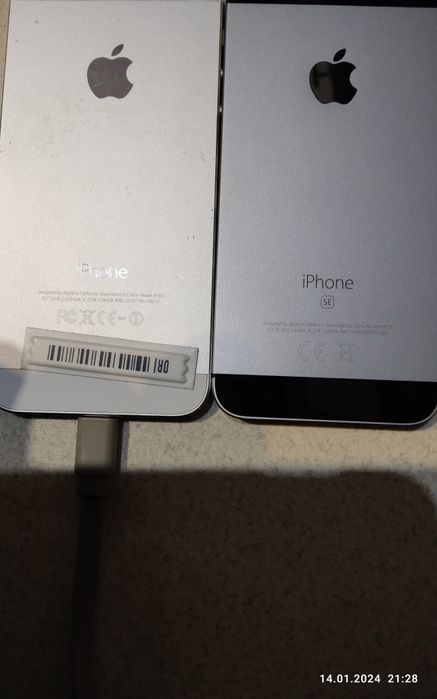 Iphone заблокированный  1 штуки на запчасти