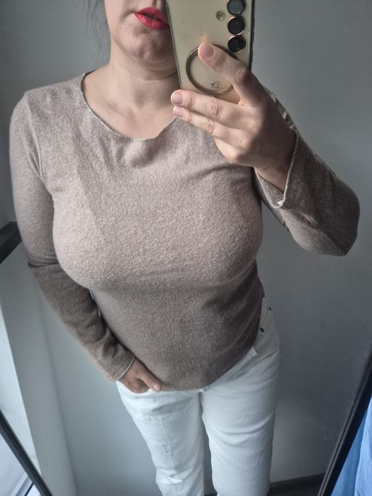 Sweter beżowy kamelowy wełna bawełna lana wool mięciutki elegancki cie