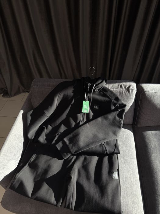 Спортивний костюм Armani , EA7