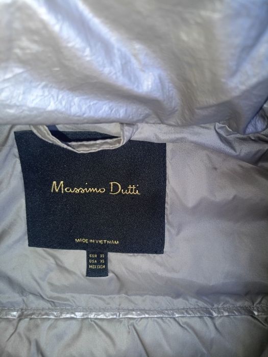 Elegancka, lekka damska kurtka puchowa Massimo Dutti w rozmiarze XS
