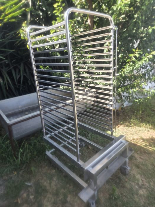 Carro em inox para transporte de tabuleiros