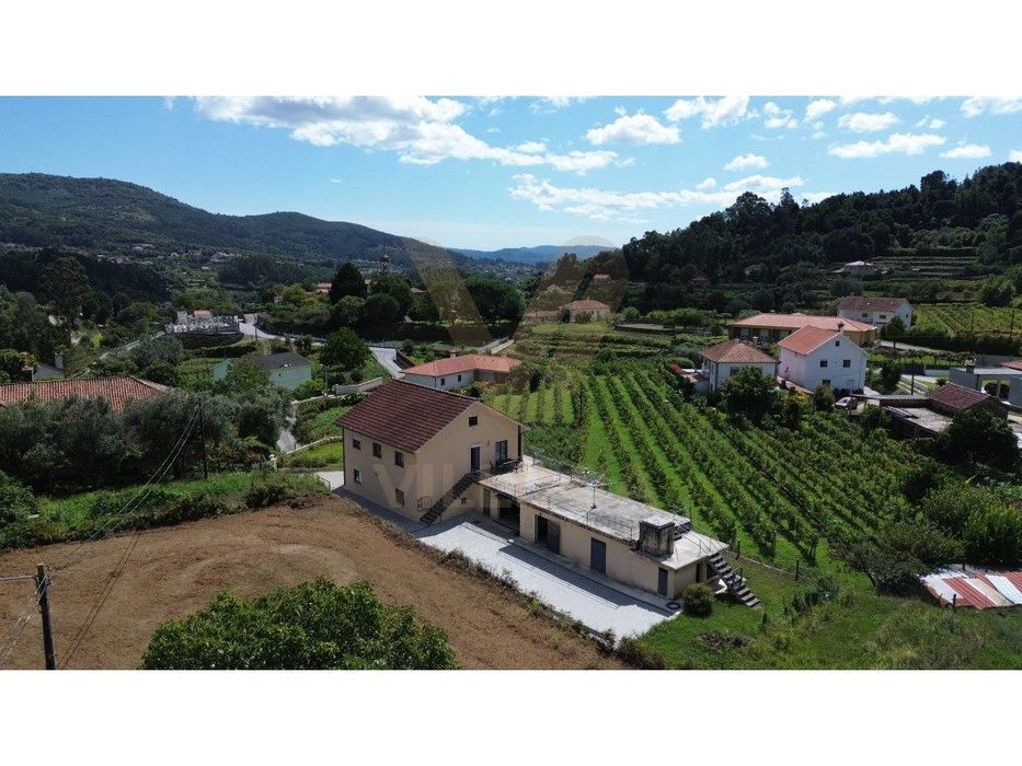 Moradia T2+T3 em Labruja, Caminho Português de Santiago (350 m) - P...