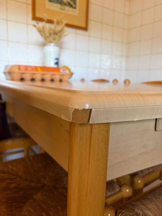 Conjunto Mesa de Cozinha Extensível + 4 Cadeiras + 2 Bancos (Lote Completo)