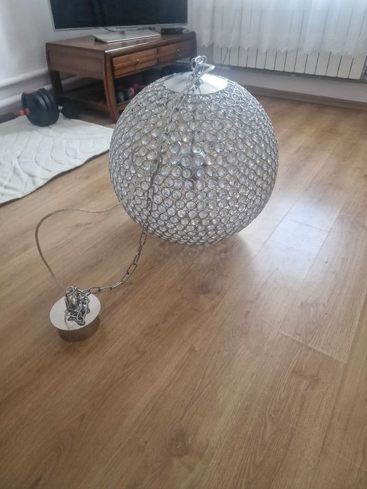 Żyrandol 8 żarówek led