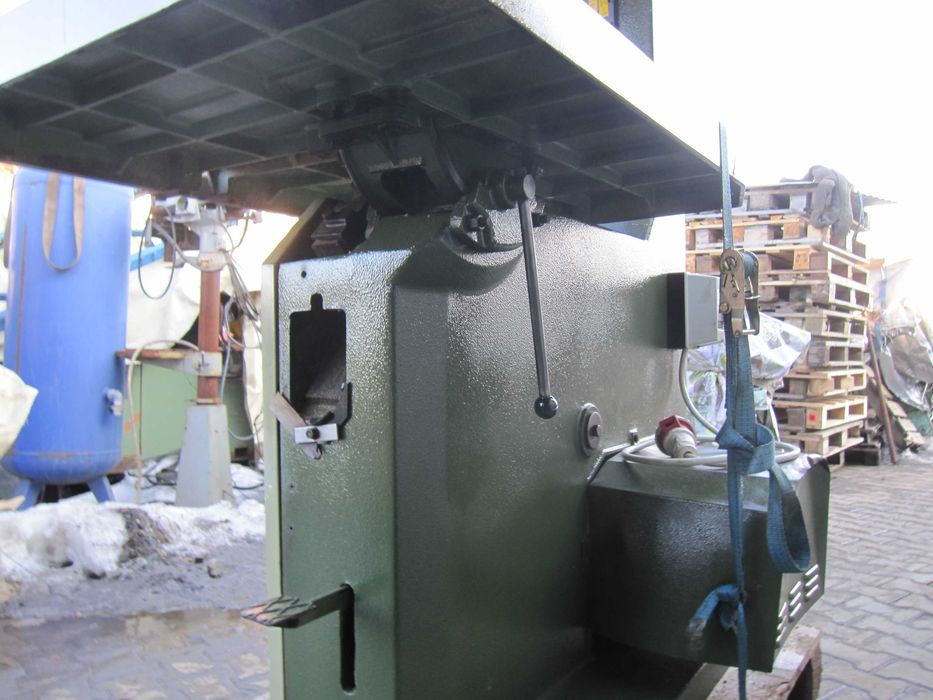 Piła taśmowa CENTAURO 800 stolarskie