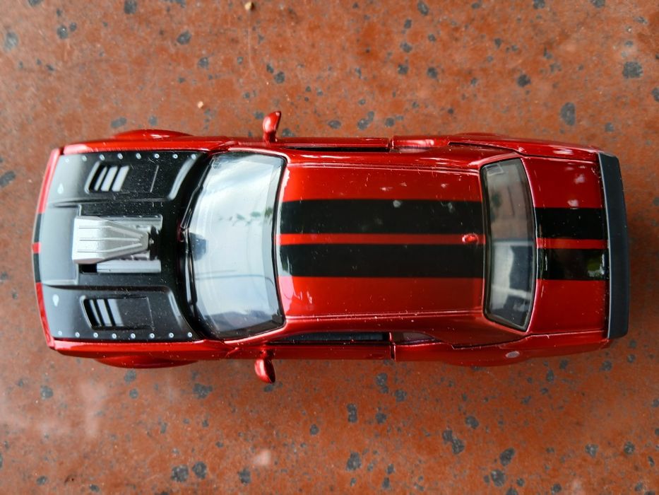 Машинка Dodge Challenger  srt