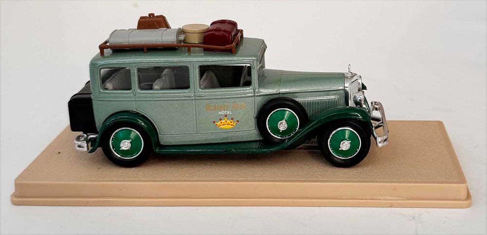 Eligor_MERCEDES BENZ Limousine D´Hotel 1931. Ref. 1044 Escala 1/43. Completo, como novo.