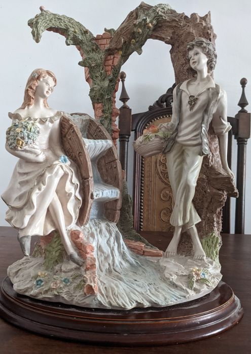 Estatueta "Os namorados"