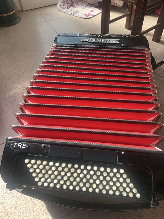 Acordeon Bugari Armando