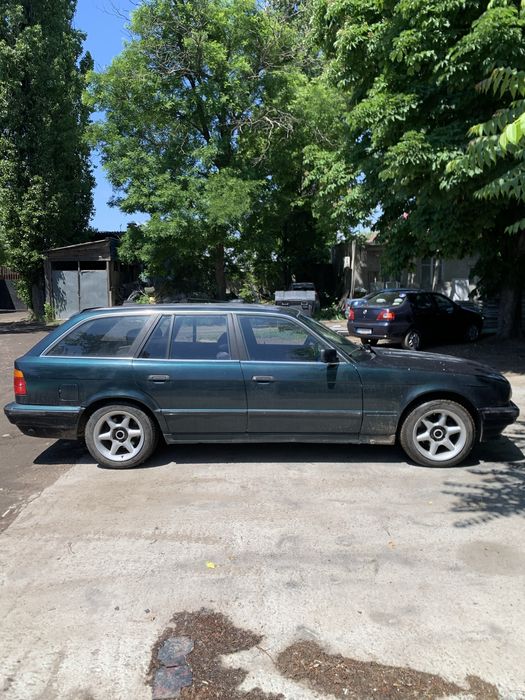BMW E34 Touring1994 год в разборе