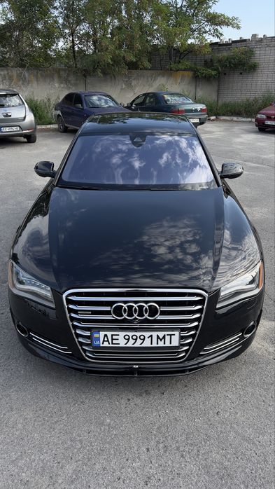 Продам Audi A8L 2015 4.0L