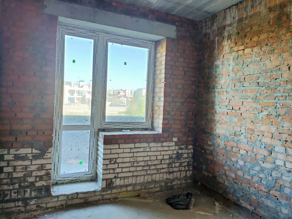 Продам 1 кім. квартиру 52,2 кв. м. на Таращанському масиві.