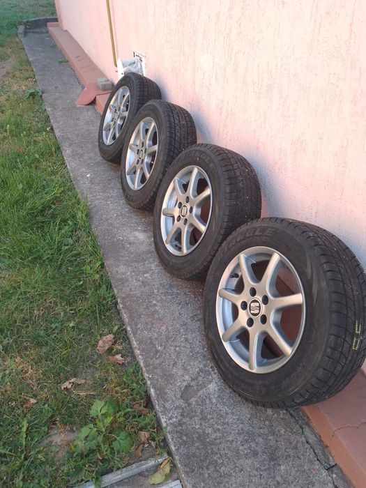 Шини зимові Triangle Snow Lion 185/65/14, Практично нові