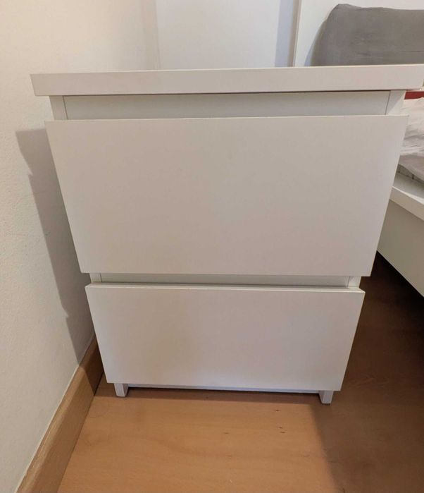 Mesa da cabeceira IKEA