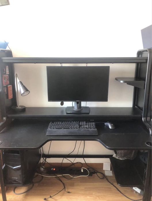 Secretária gaming Fredde
