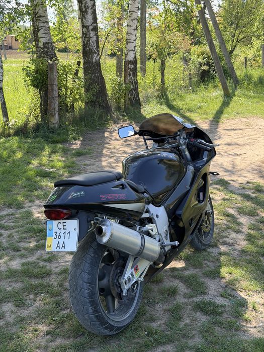 Suzuki Gsx-R 750 1999р на доках