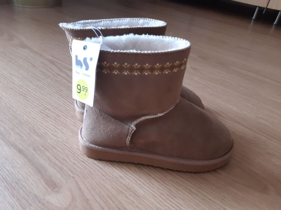 Botas novas c/ etiqueta e ténis Nike