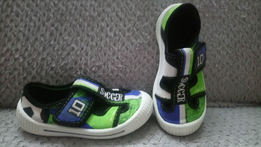 Kapcie do przedszkola rozmiar 26