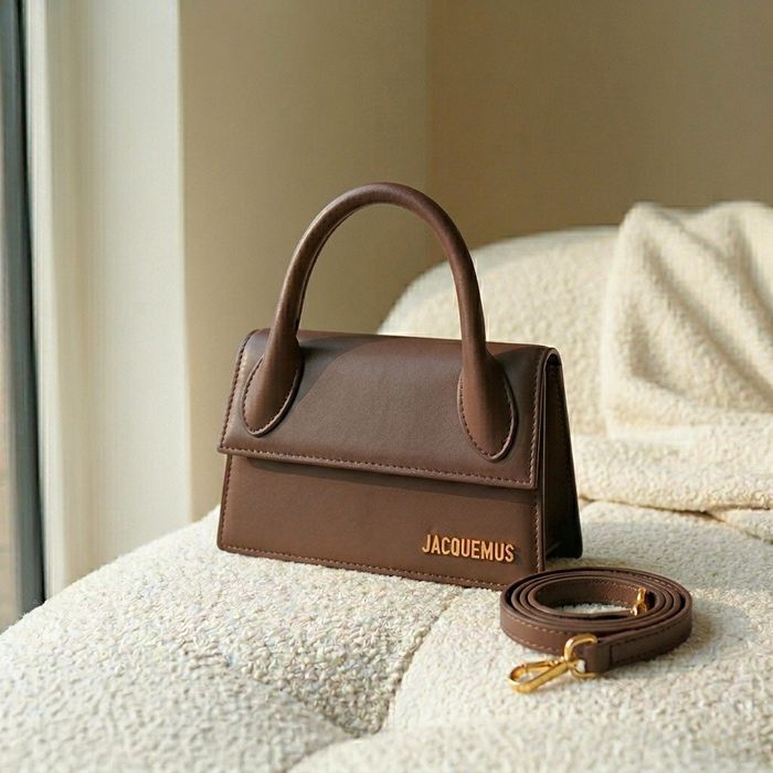 Гарна новинка, сумочки Jacquemus в 4 кольорах