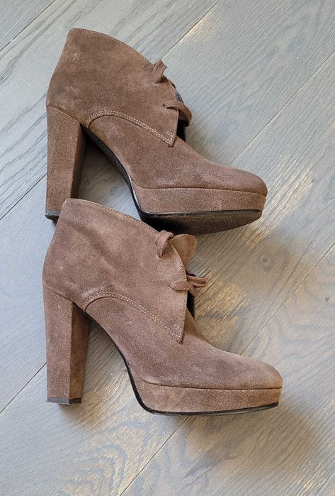 Ботильоны Benetton  39 размер замш натуральный состояние новых