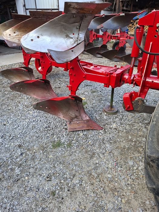 Pług obrotowy 3 skibowy MULLER BUFFEL