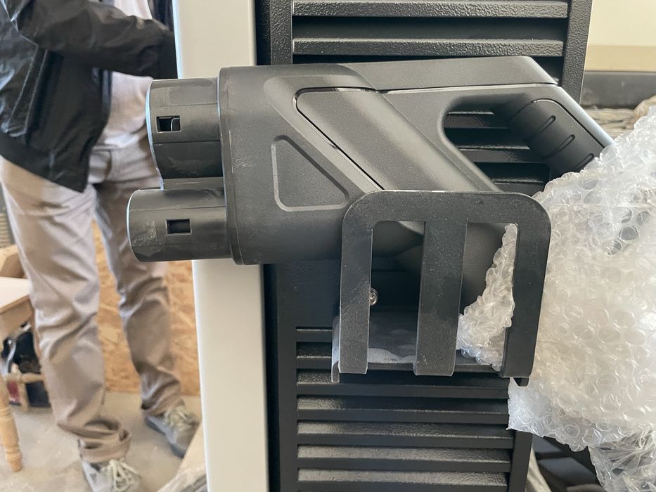 Зарядна станція для електромобілів