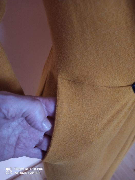 Musztardowa sukienka NOWA