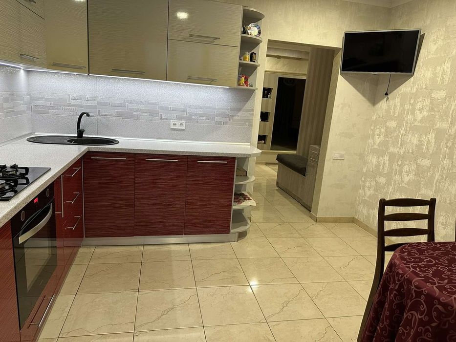 Продам трёхкомнатную квартиру в Солоницевке
