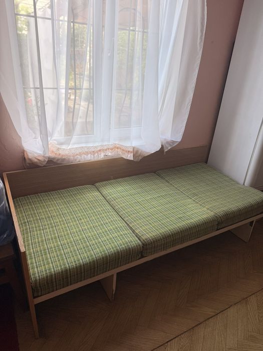 Кровать с матрасом