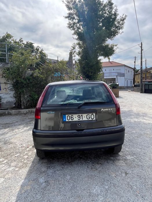 Fiat Punto ELX 75510489337654814723