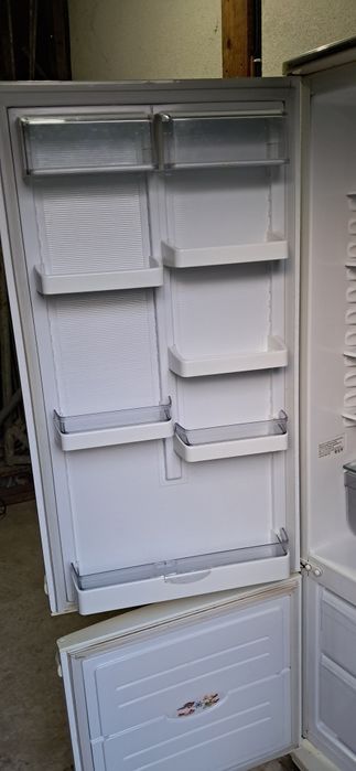 Продаю холодильник