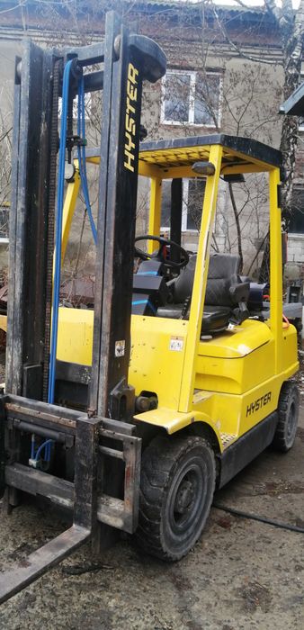 Навантажувач , Hyster 2,5 т 3.7м бокове зміщеня  вил газовий 2005р