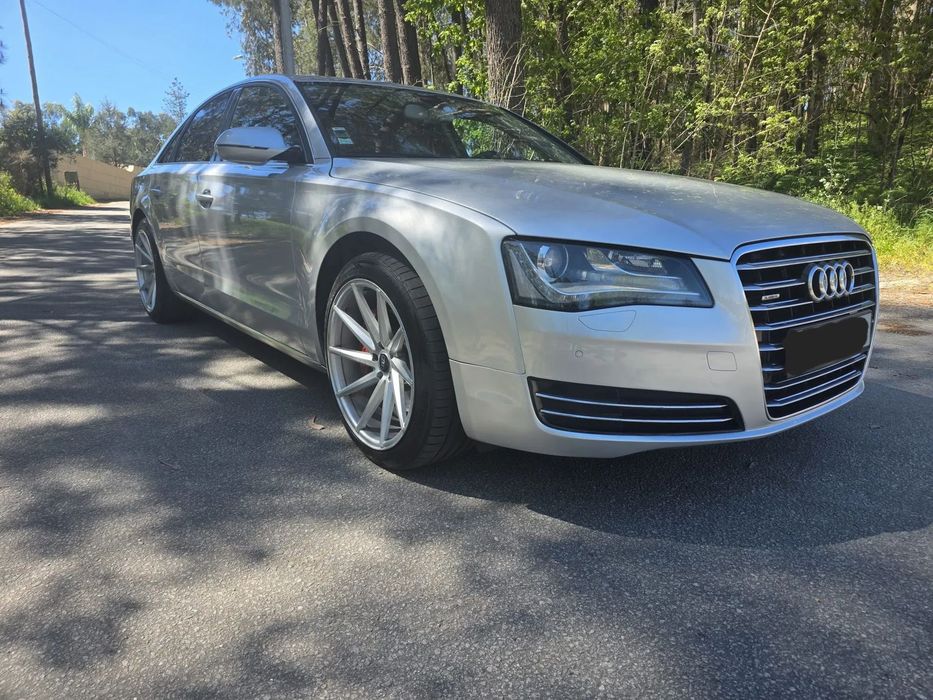 Audi A8 3.0 TDI DPF quattro tiptronic