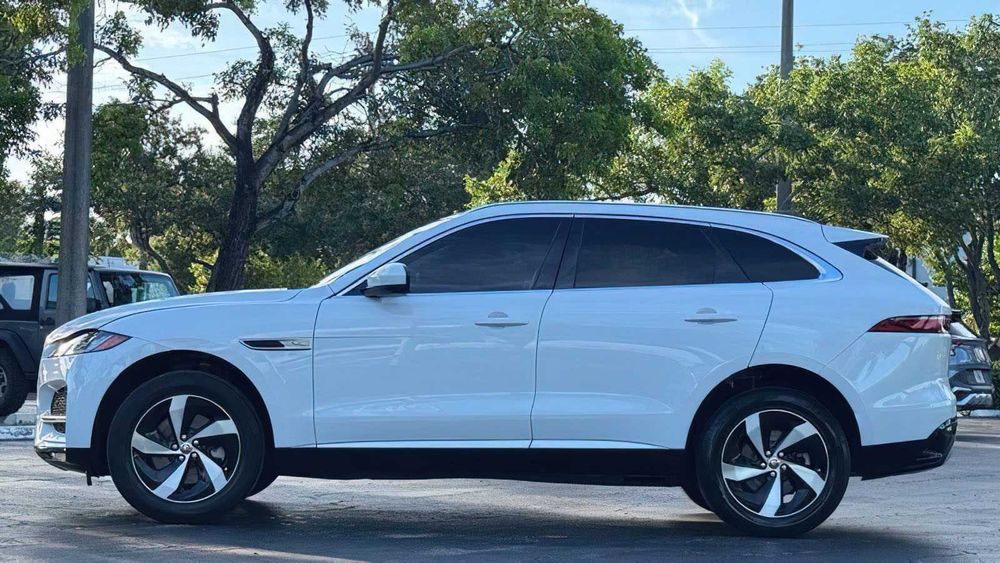 Jaguar F-PACE P250 S      2022