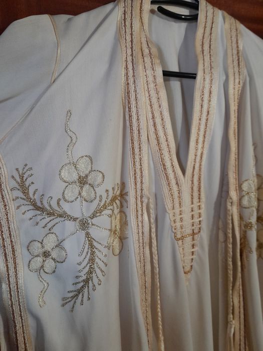 Kaftan marroquino de duas peças.