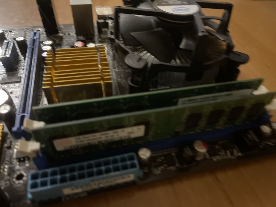 Продам материнская плата комплект ASUS P5G41-M LX