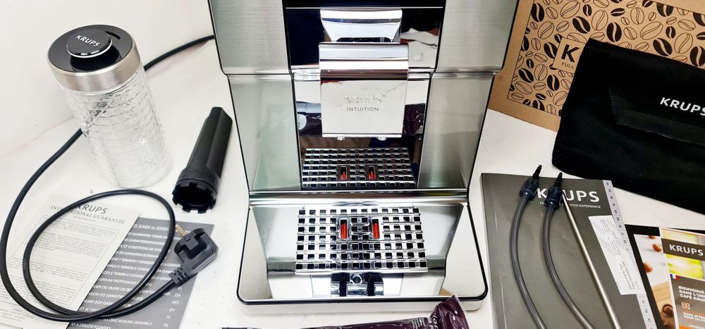 Krups EA877A10 INTUITION Experience Plus Biel Alpejska Kawy Mrożone