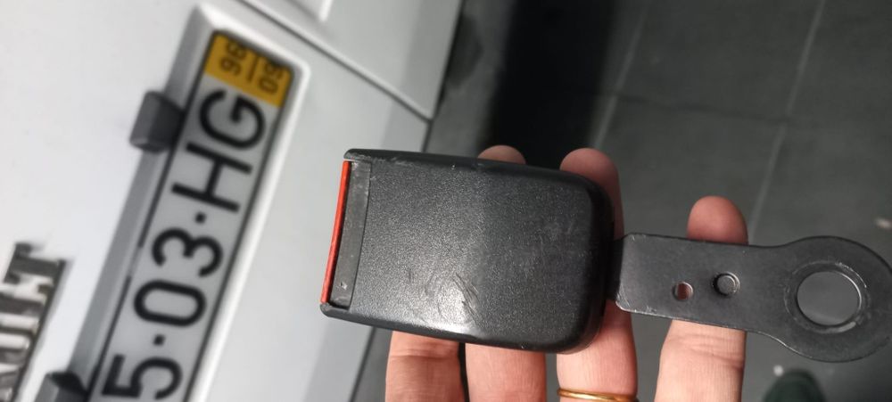Fecho de cinto de segurança Renault Clio