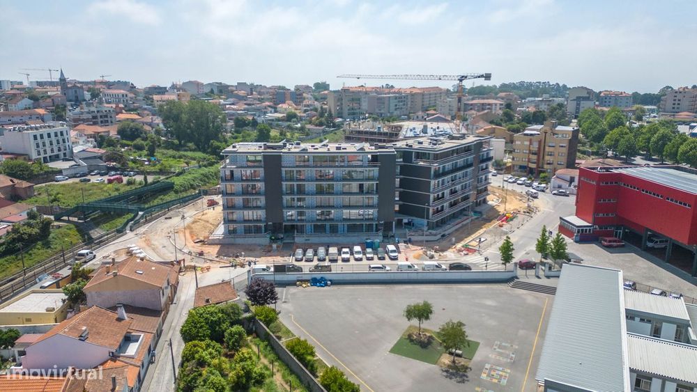 T1 Novo c/ Lugar de Garagem no Edifício Privilege, em Santa Marinha