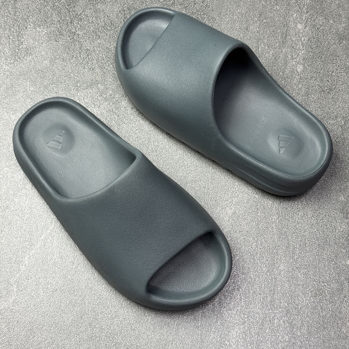 ОРИГІНАЛ 100% Слайди шльопанці адідас Adidas Yeezy Slide 39р.