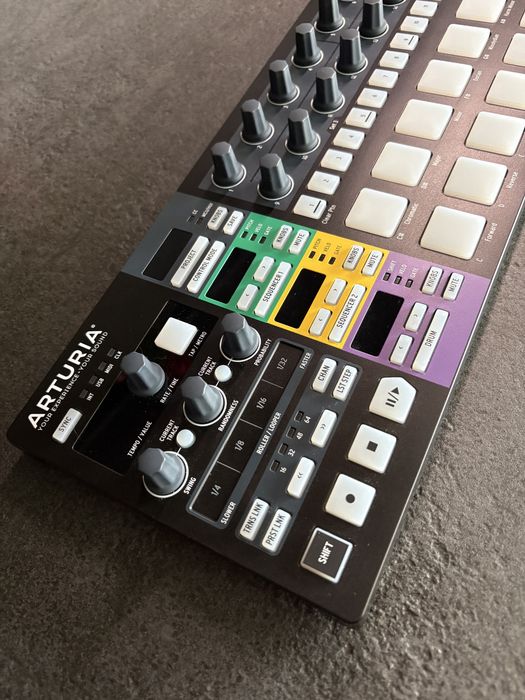 Arturia Beat Step Pro / black edition/ sekwencer krokowy