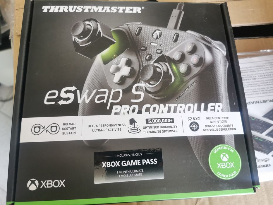 kontroler Thrustmaster eSwap S Pro Controller.